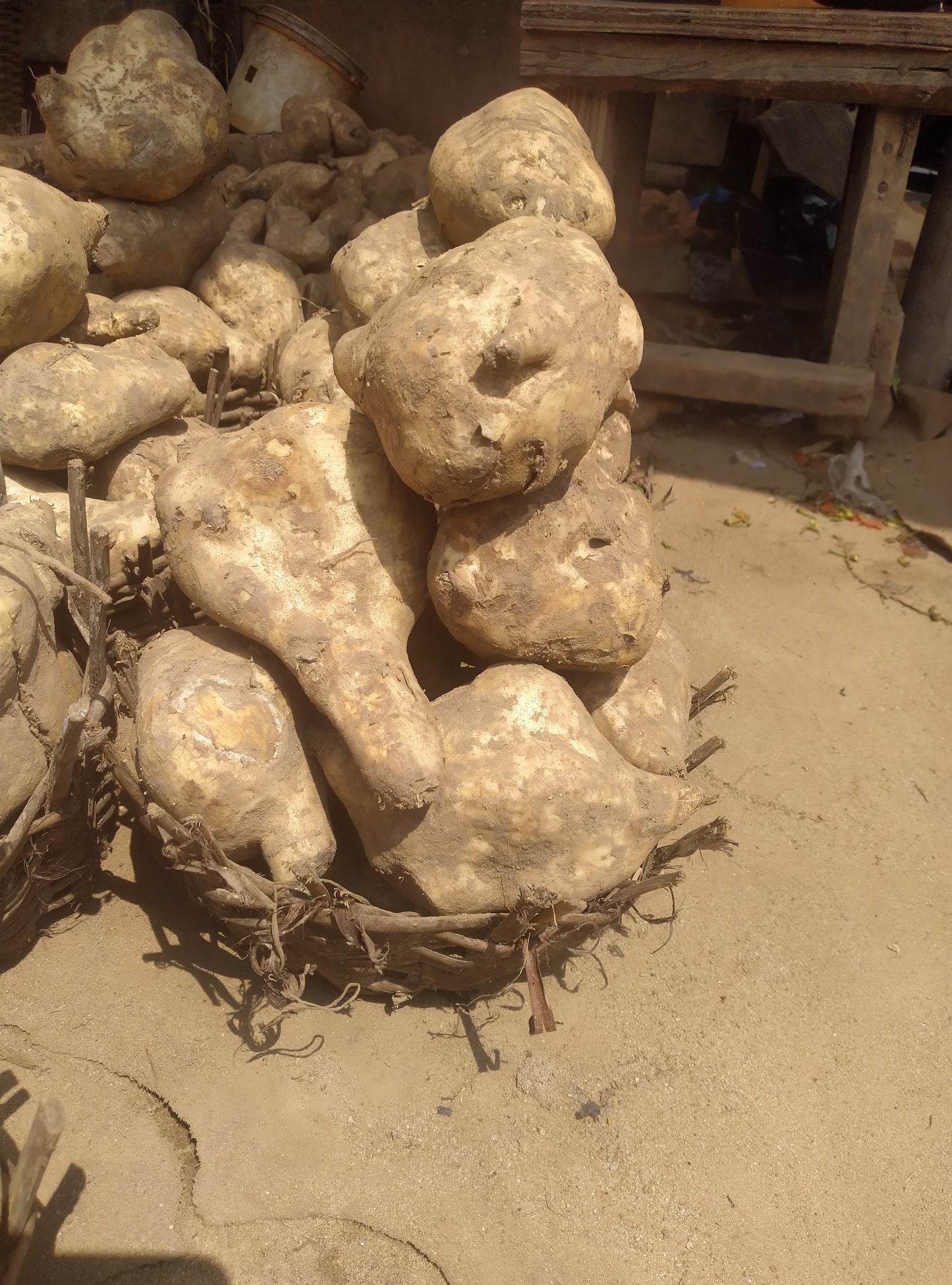 POTATOES(FRESH FROM FARM)