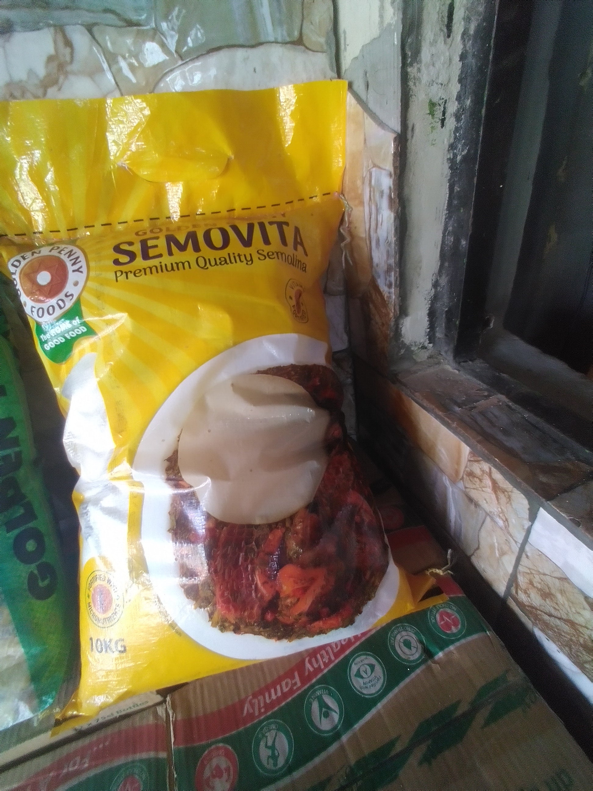 GOLDEN PENNY SEMOVITA 10KG